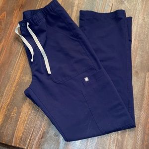 Figs Yola Scrub pants.